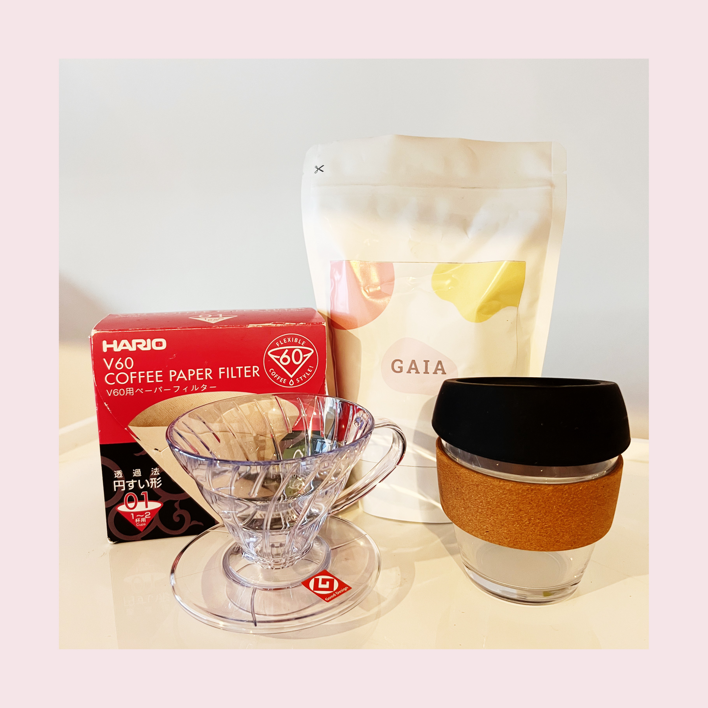 V60 Dripper & Filter Papers with Coffee & Glass Keep Cup